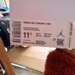 Jordan WMNS Air Jordan 1 Mid - Black / Siren Red / White